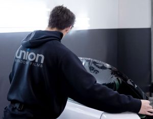 Removing car window tint in Calabasas